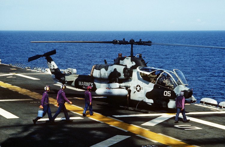 Image: U.S. Marines AH-1W Sea Cobra Helicopter