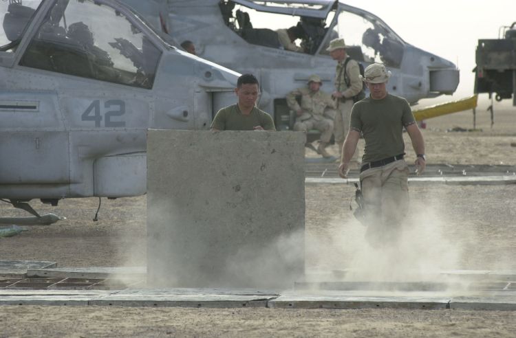 Image: U.S. Marines AH-1W Cobra Helicopter