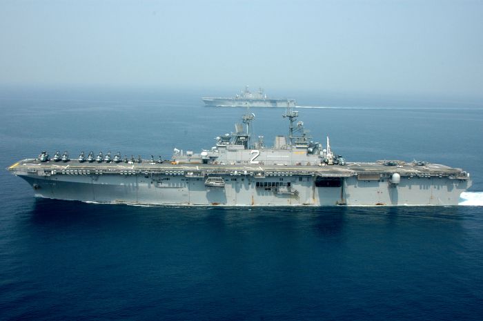 Image: USS Essex (LHD 2)